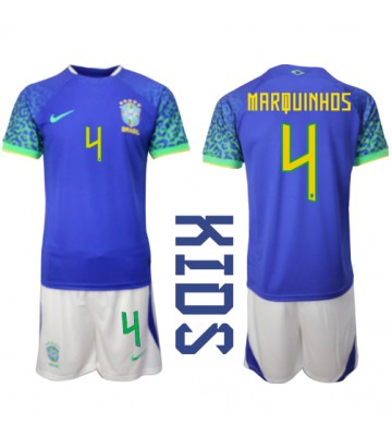 Brasilien Marquinhos #4 Borta Kläder Barn VM 2022 Kortärmad (+ Korta byxor)